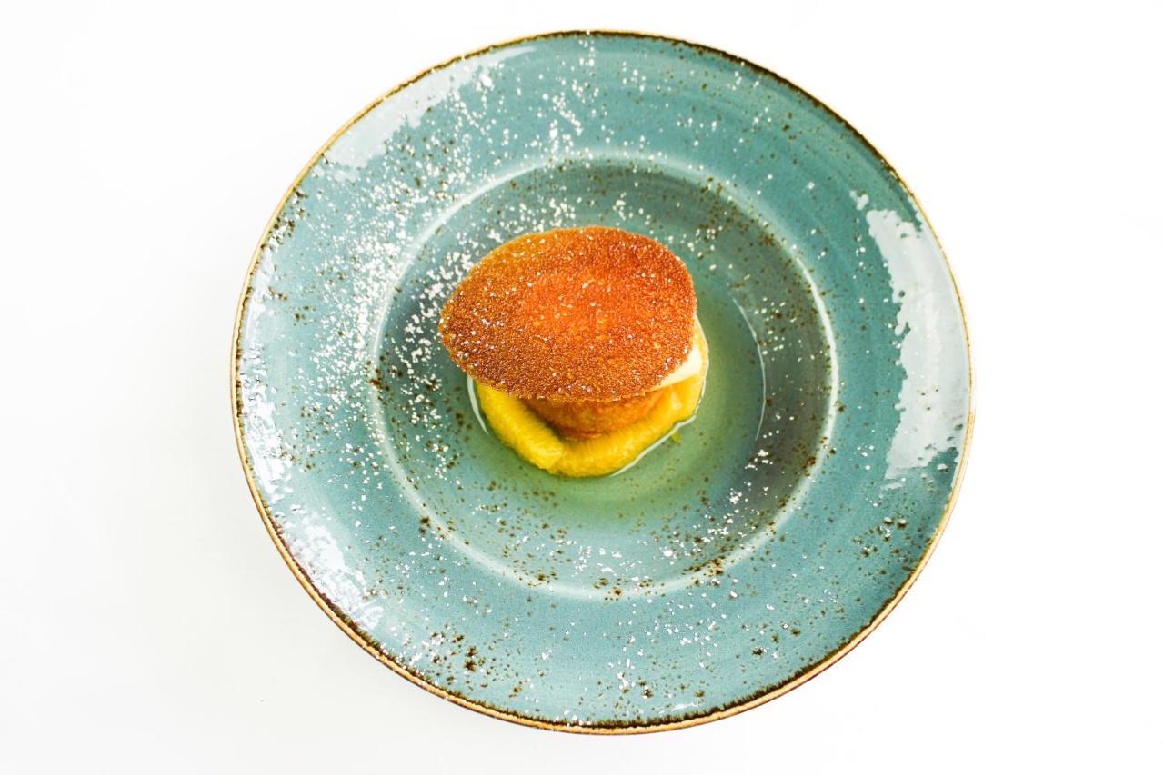 Hotel-Restaurant La P'Tite Auberge Lillebonne エクステリア 写真