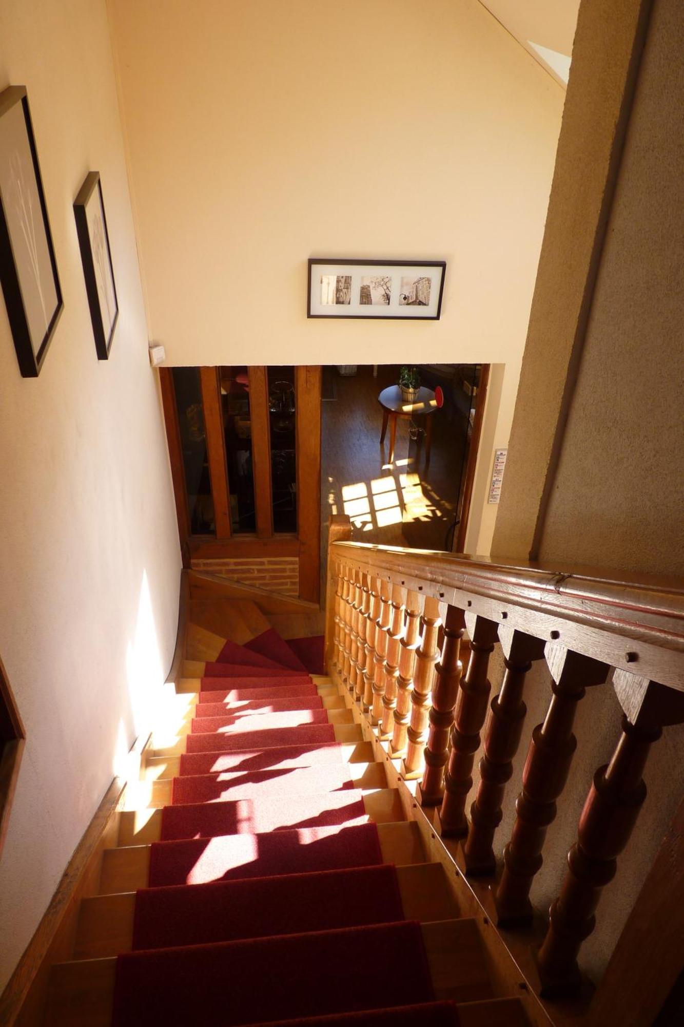 Hotel-Restaurant La P'Tite Auberge Lillebonne エクステリア 写真